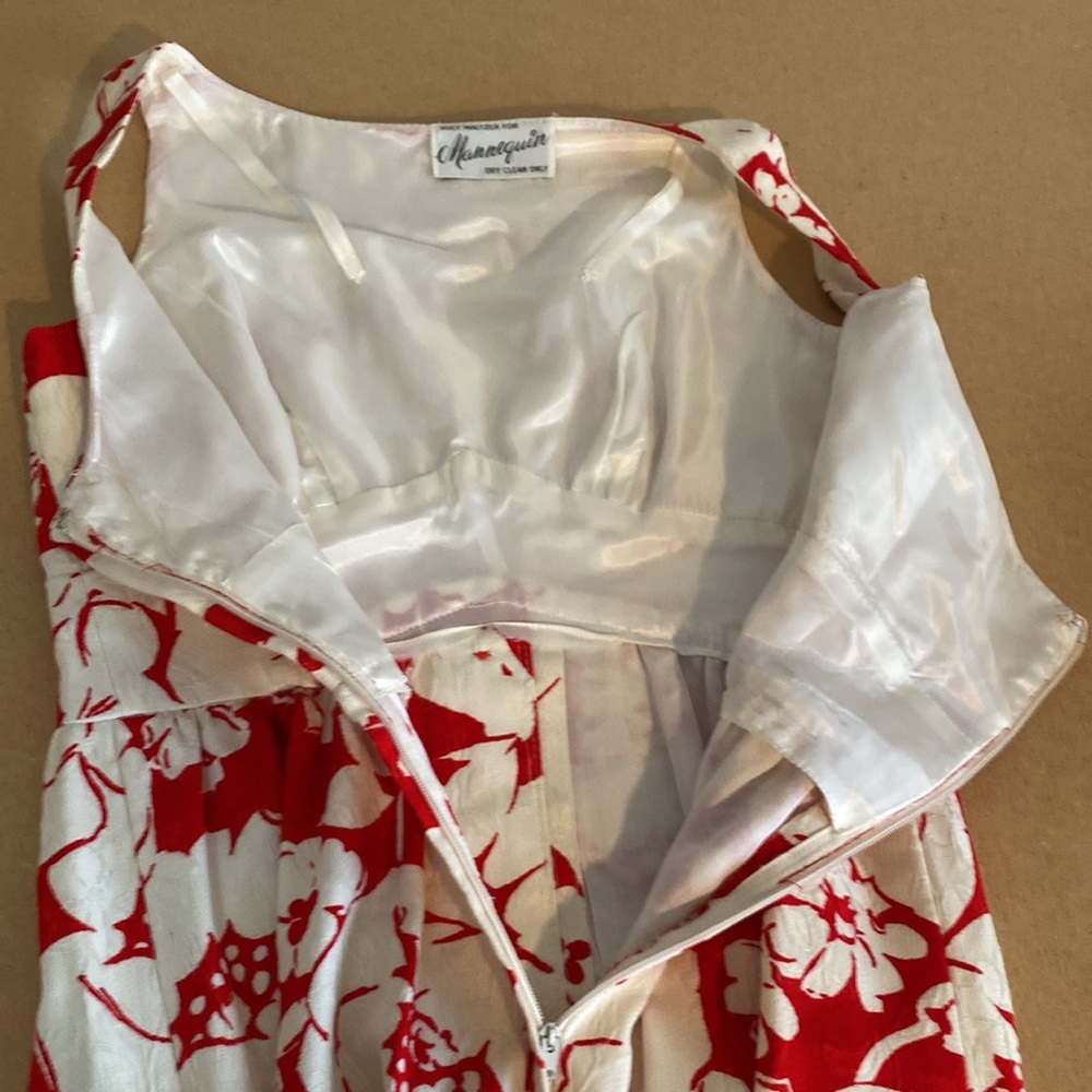 Vintage Huey Waltzer for Mannequin. Beautifully made dress. High Waisted. - Picture 8 of 12